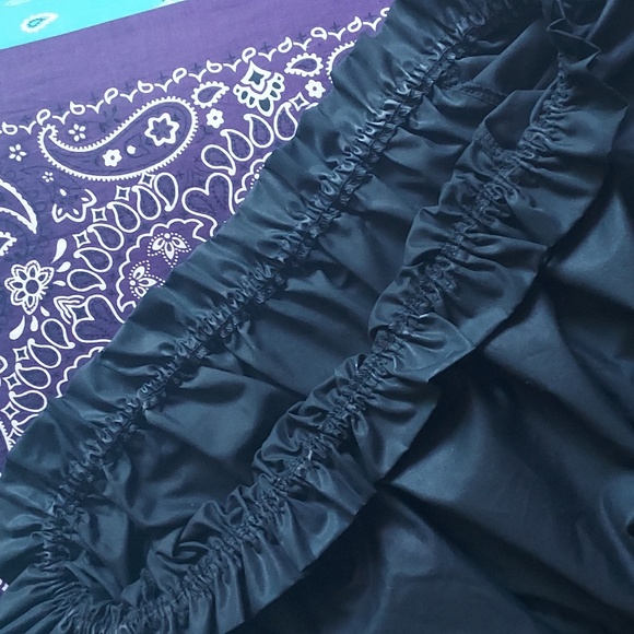 **Buy 1 get 1 free item** Black women's medium off the shoulder top - Picture 6 of 7